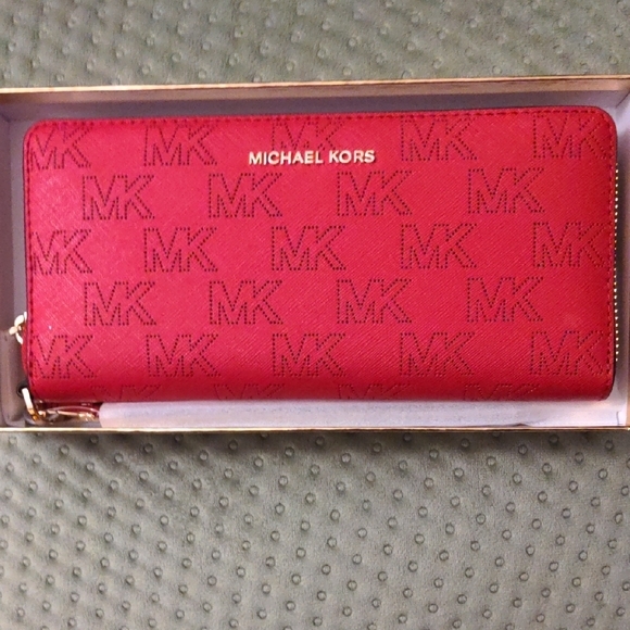 MICHAEL Michael Kors Handbags - Michael Kors Signature Red Zip Wallet